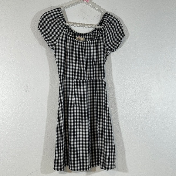 Hollister Gingham Off Shoulder White & Black Short Sleeve Dress Size XS New - Picture 1 of 9